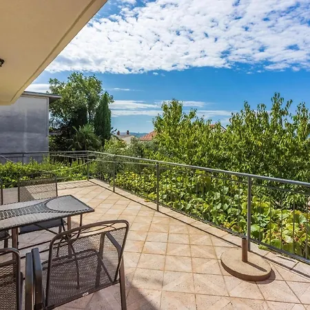 Fuer 5 Personen Ca 90 Qm In Crikvenica, Kvarner Bucht Und Umgebung Apartmán